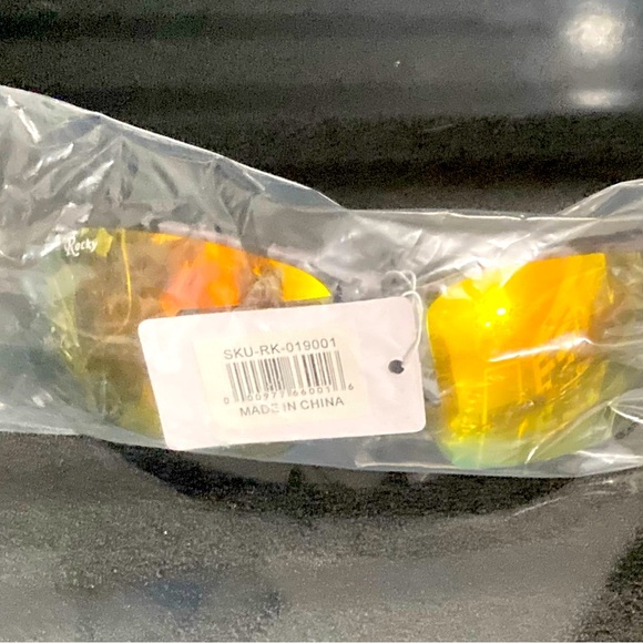 ⚜️NWT ‘ROCKY’ SPY OPTIC SUNGLASSES W/CITY CAMO DESIGN⚜️ - Picture 6 of 7